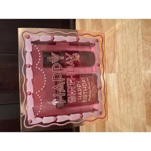 Bath & Body Works Happy Birthday Strawberry Pound Cake Gift Set